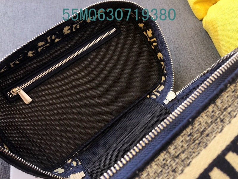 Christian Dior Luxury - The Tote   681