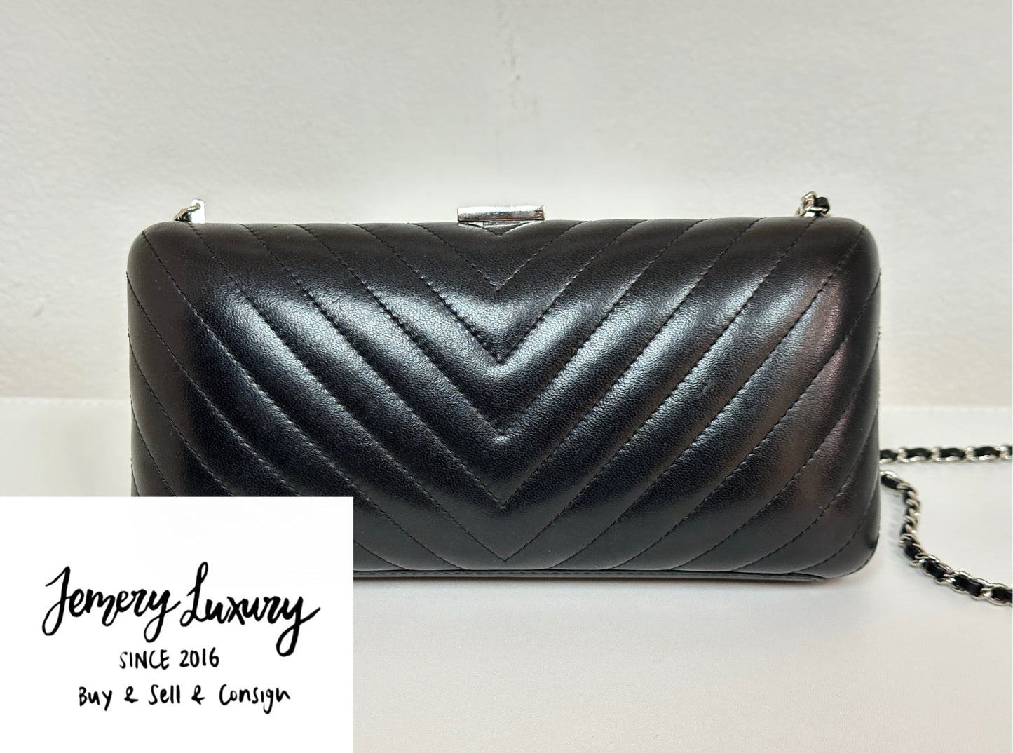 Chanel Chevron Metallic Fringe Clutch 2572 holo card