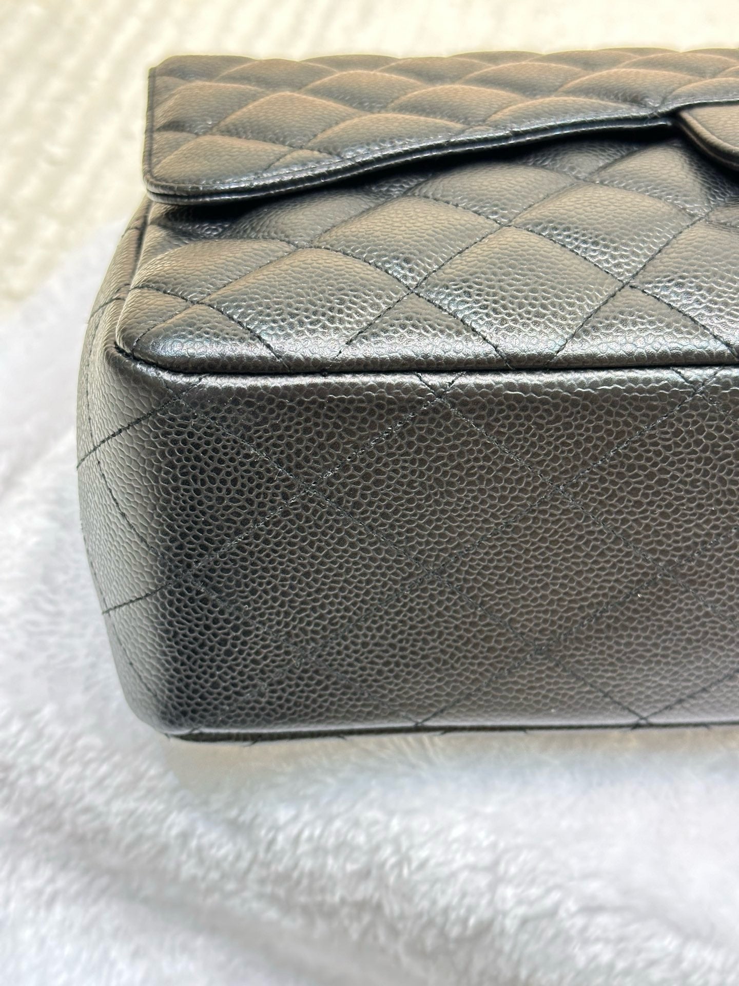 Chanel Classic Jumbo Single Flap Caviar Leather Black 1237 holo card GHW