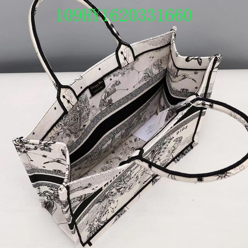 Christian Dior Luxury Bag - The Tote   312