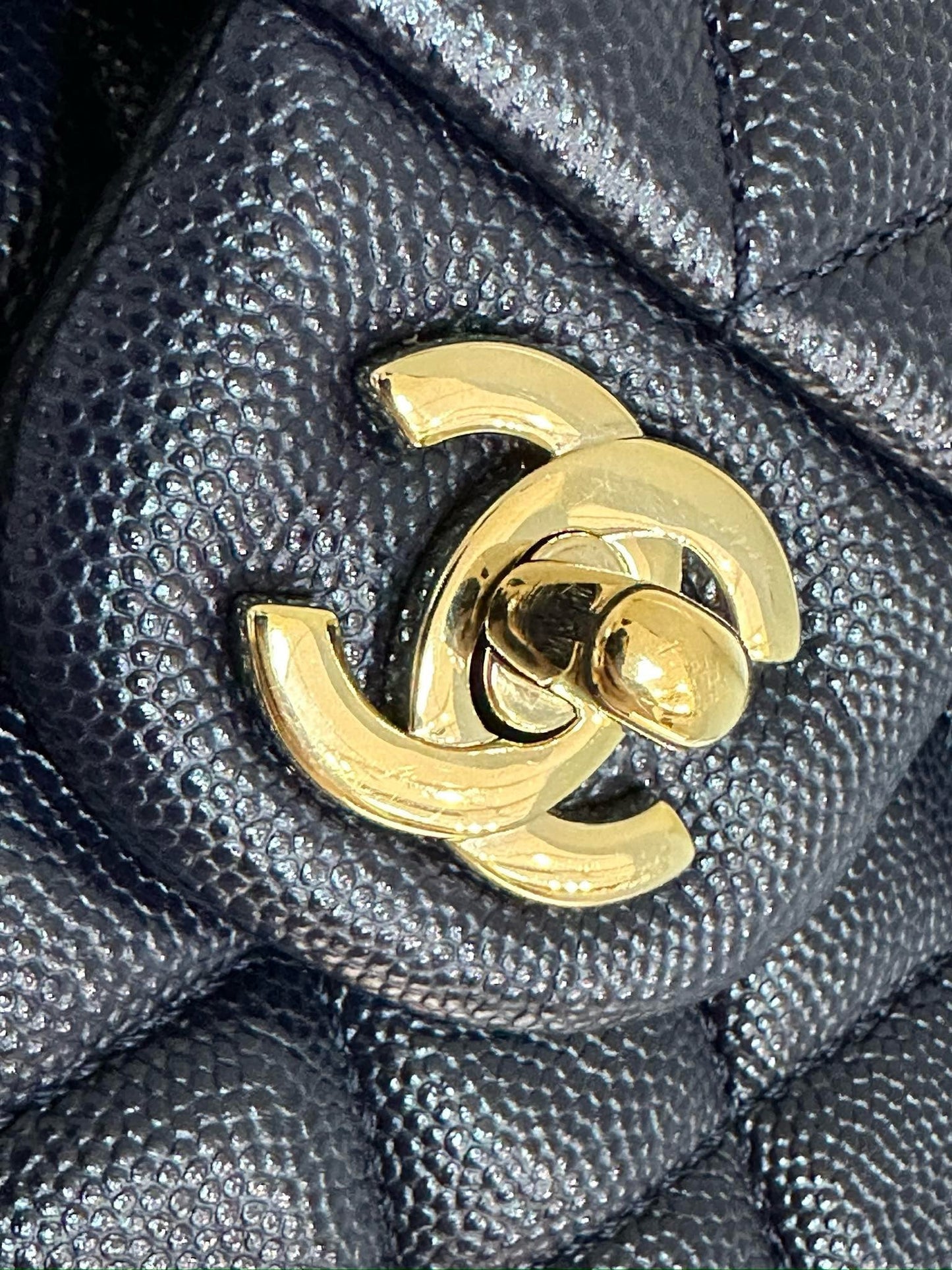 Chanel Medium Classic Caviar Double Flap Navy Blue Bag LSHW 2021year Microchip