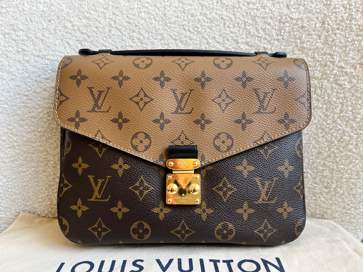 Louis Vuitton Pochette Metis Reverse Monogram (RRP £2,000)