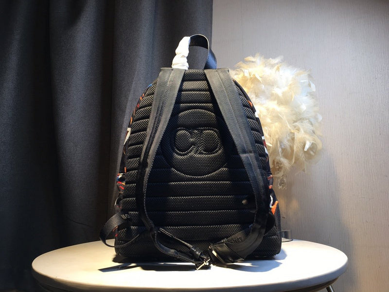 Christian Dior Luxury - The Tote   760