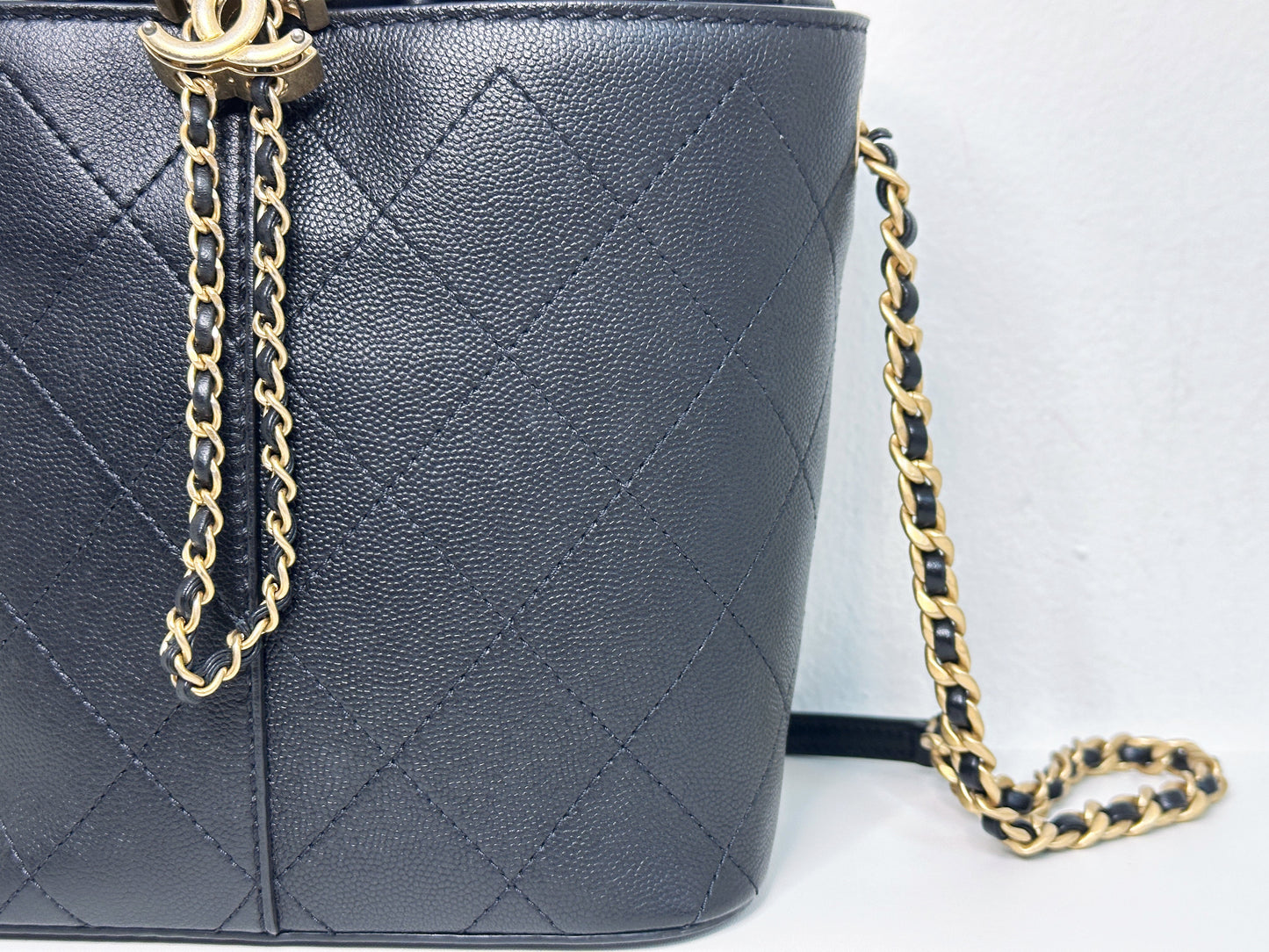 Chanel Drawstring Bucket Bag Quilted Black Caviar Aged Gold Hardware 3088 holo card