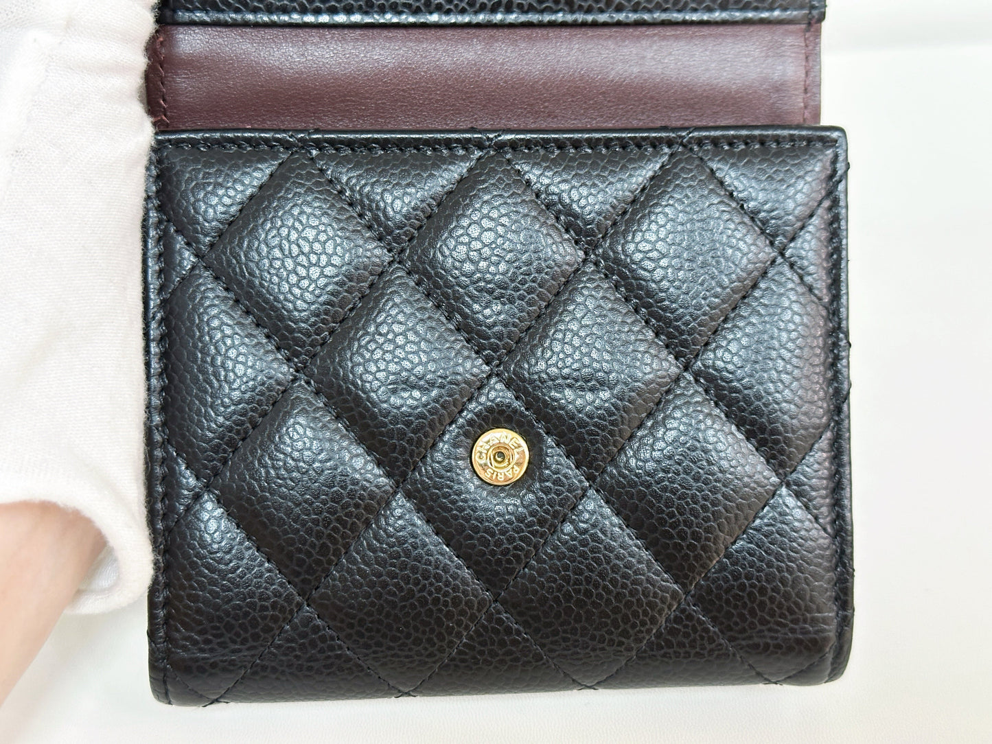 CHANEL CLASSIC TRIFOLD COMPACT IN BLACK CAVIAR WALLET GHW UPKJ holo