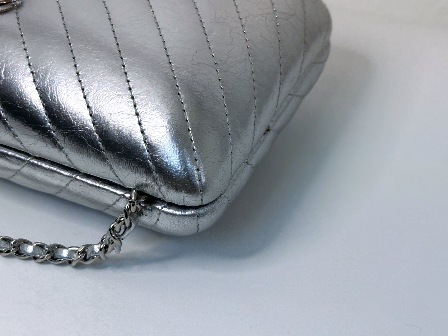 Chanel Silver Chain Fringe Leather Clutch Bag Silvery 2572 holo