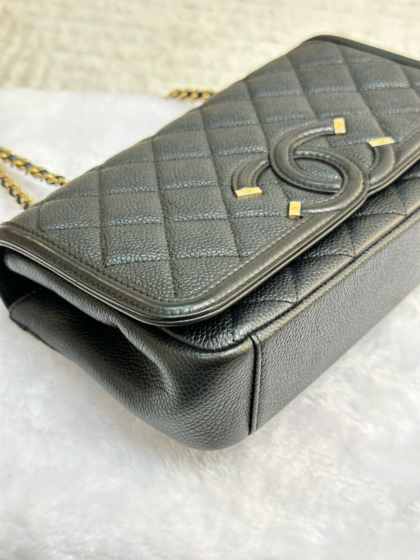 Chanel Small Caviar Quilted CC Filigree Flap Black GHW 2478 holo card
