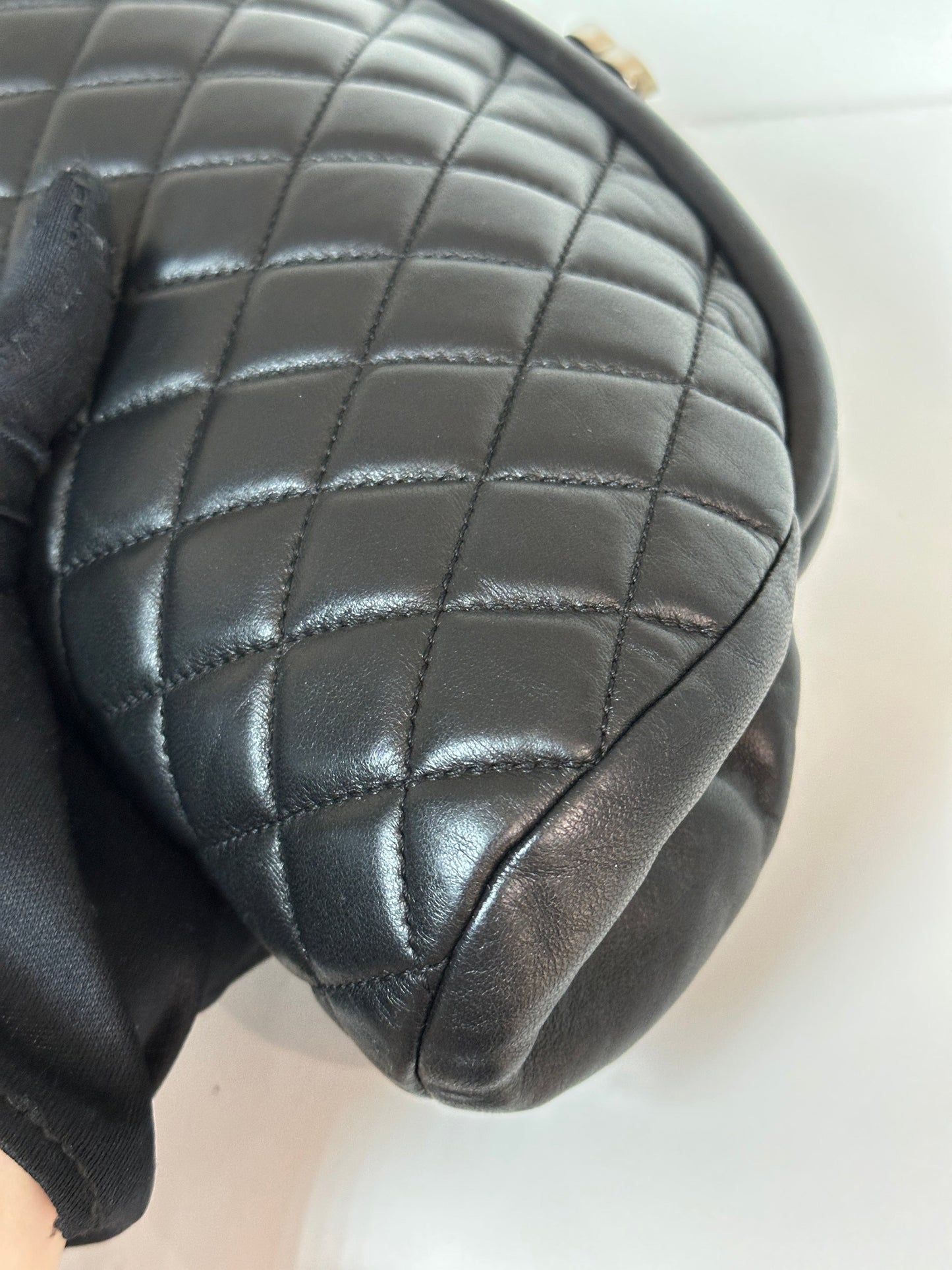 Chanel Quilted Timeless Kisslock Clutch Black Lambskin SHW 1577 holo