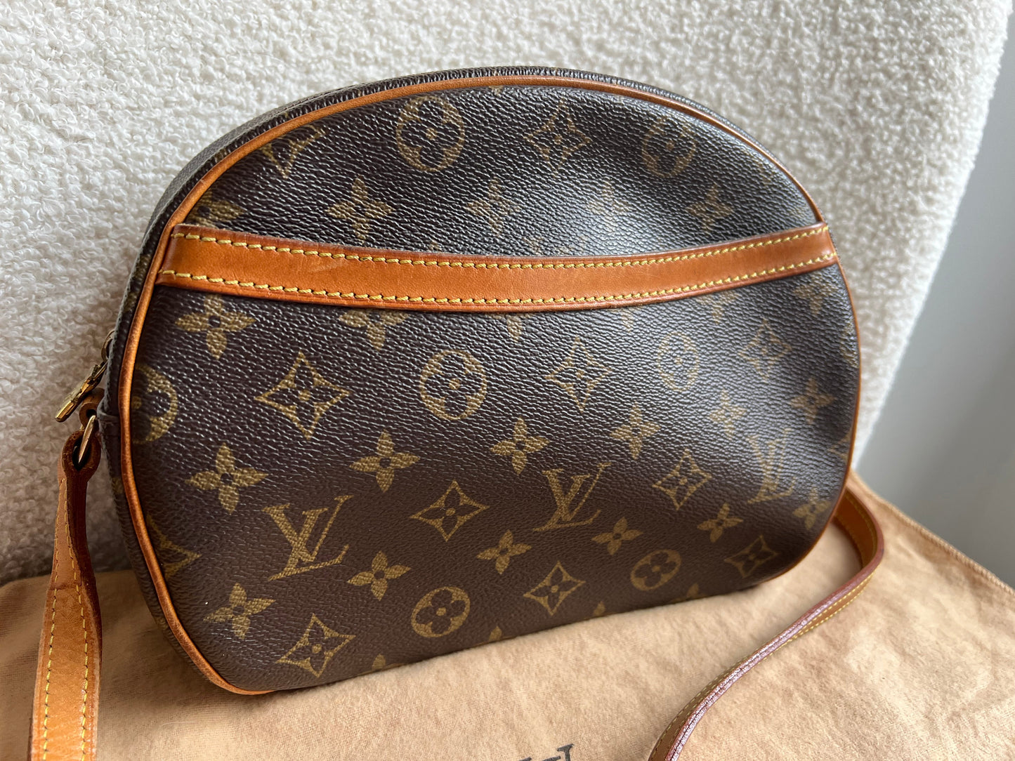 Louis Vuitton Blois Monogram
