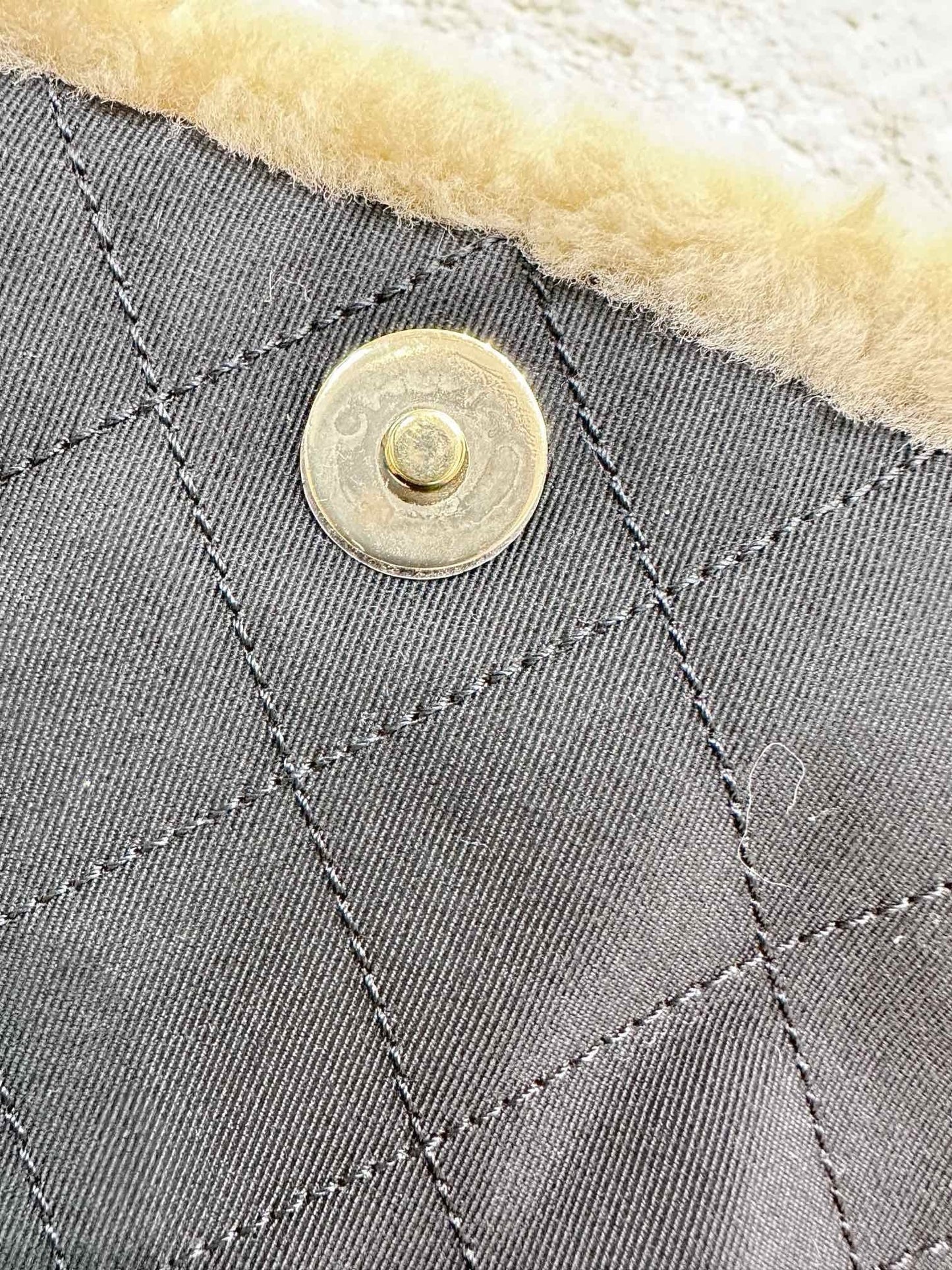 CHANEL Crumpled Calfskin Shearling CC Flap Black Beige
