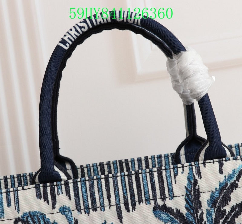 Christian Dior Luxury Bag - The Tote   232