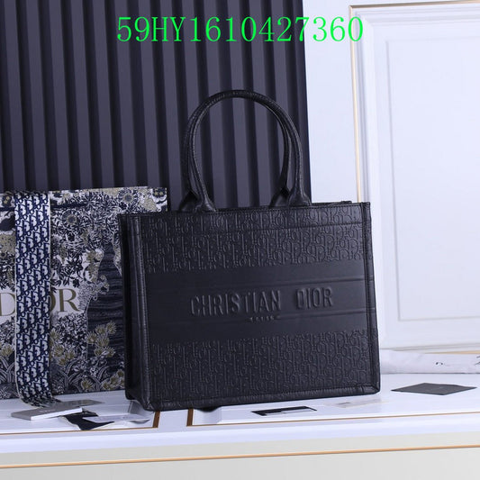 Christian Dior Luxury Bag - The Tote   224