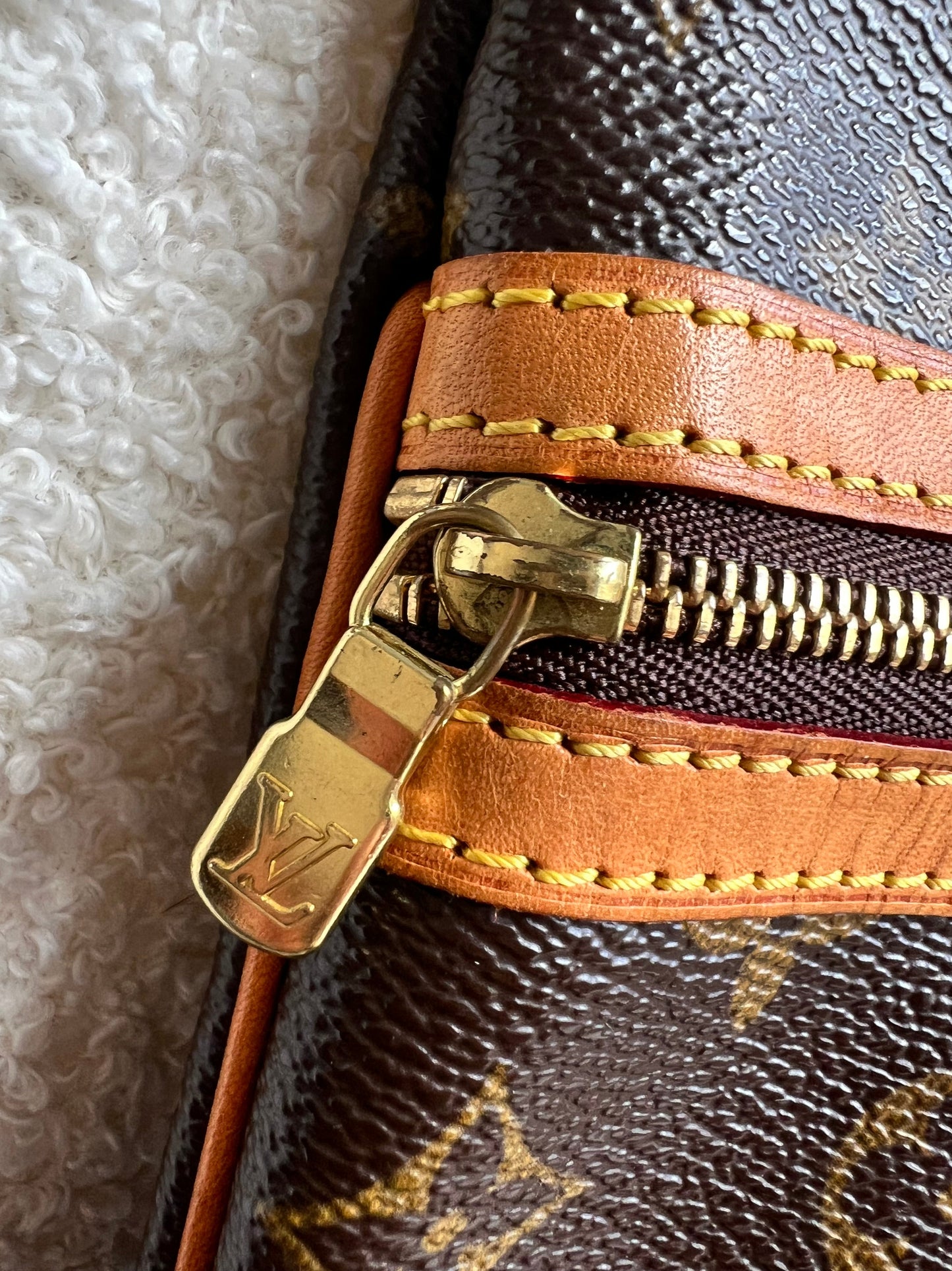 Louis Vuitton Bosphore Messenger Monogram