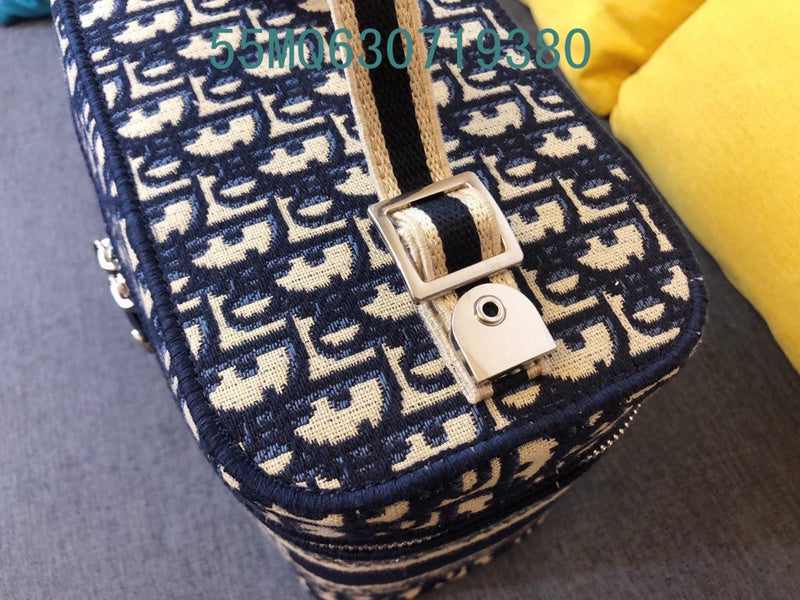 Christian Dior Luxury - The Tote   681