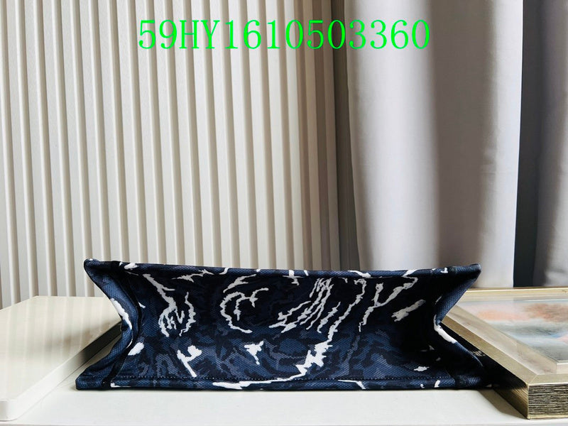 Christian Dior Luxury Bag - The Tote   294