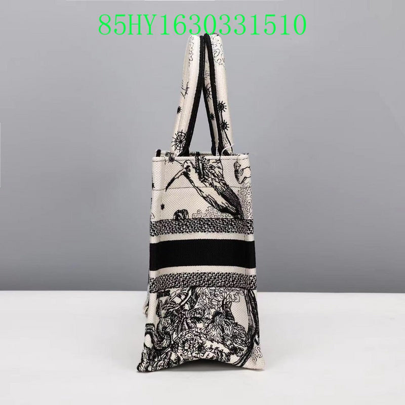Christian Dior Luxury Bag - The Tote   310