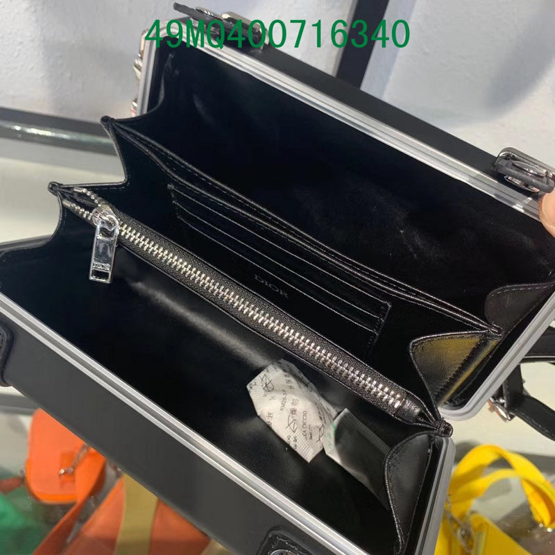 Christian Dior Luxury - The Tote   687