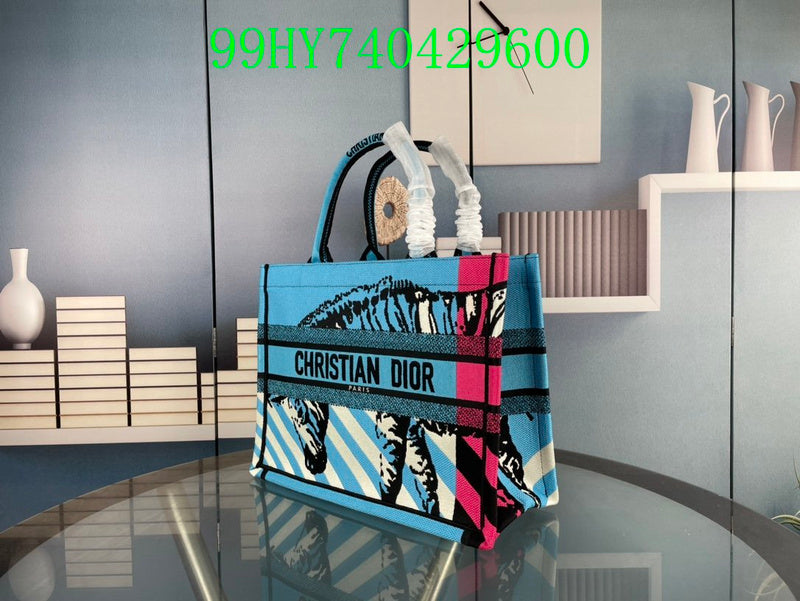 Christian Dior Luxury Bag - The Tote   305