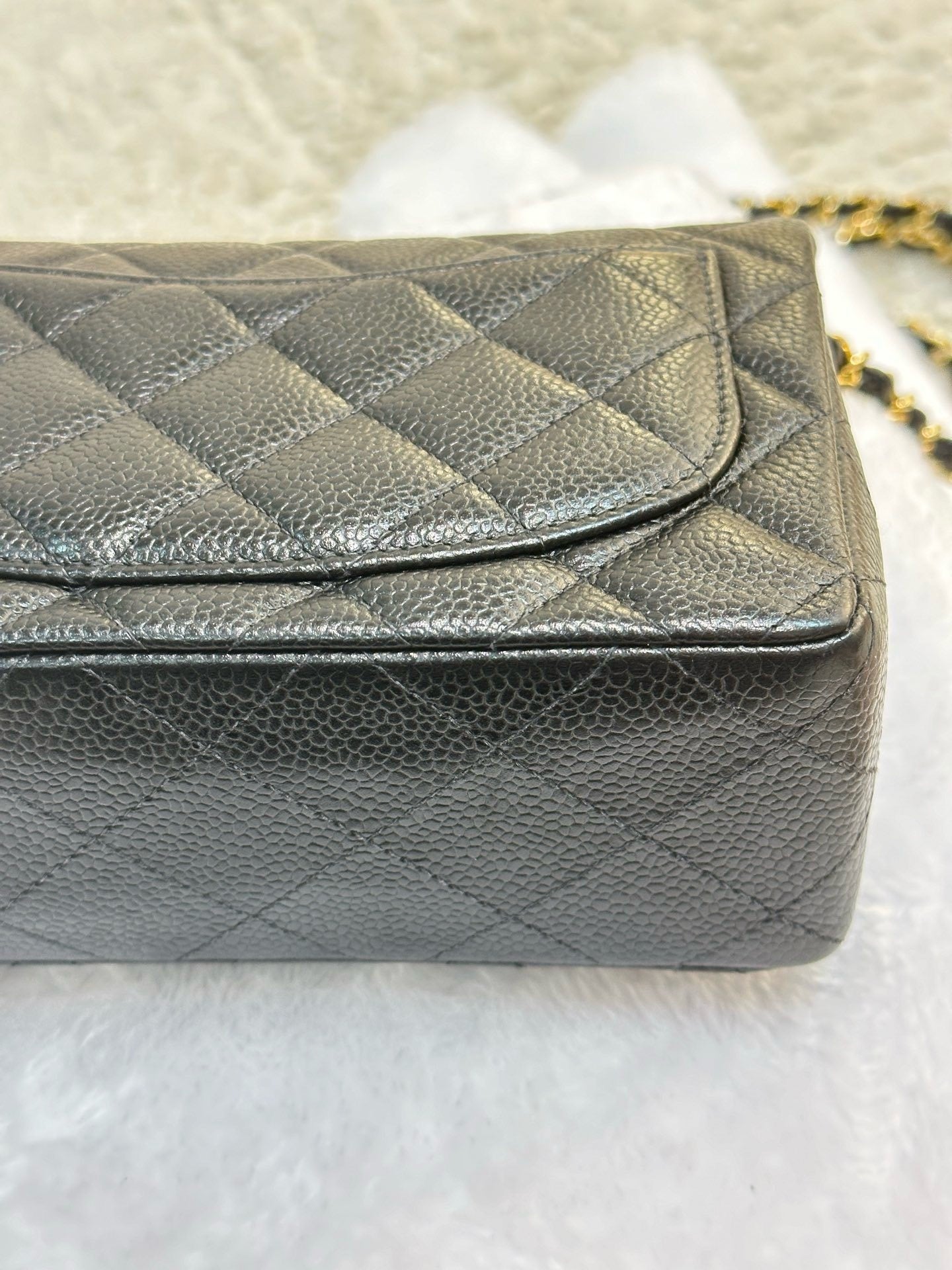 Chanel Mini Square Caviar Classic Flap Chain Shoulder Bag Black GHW(inside corner lightly touched)