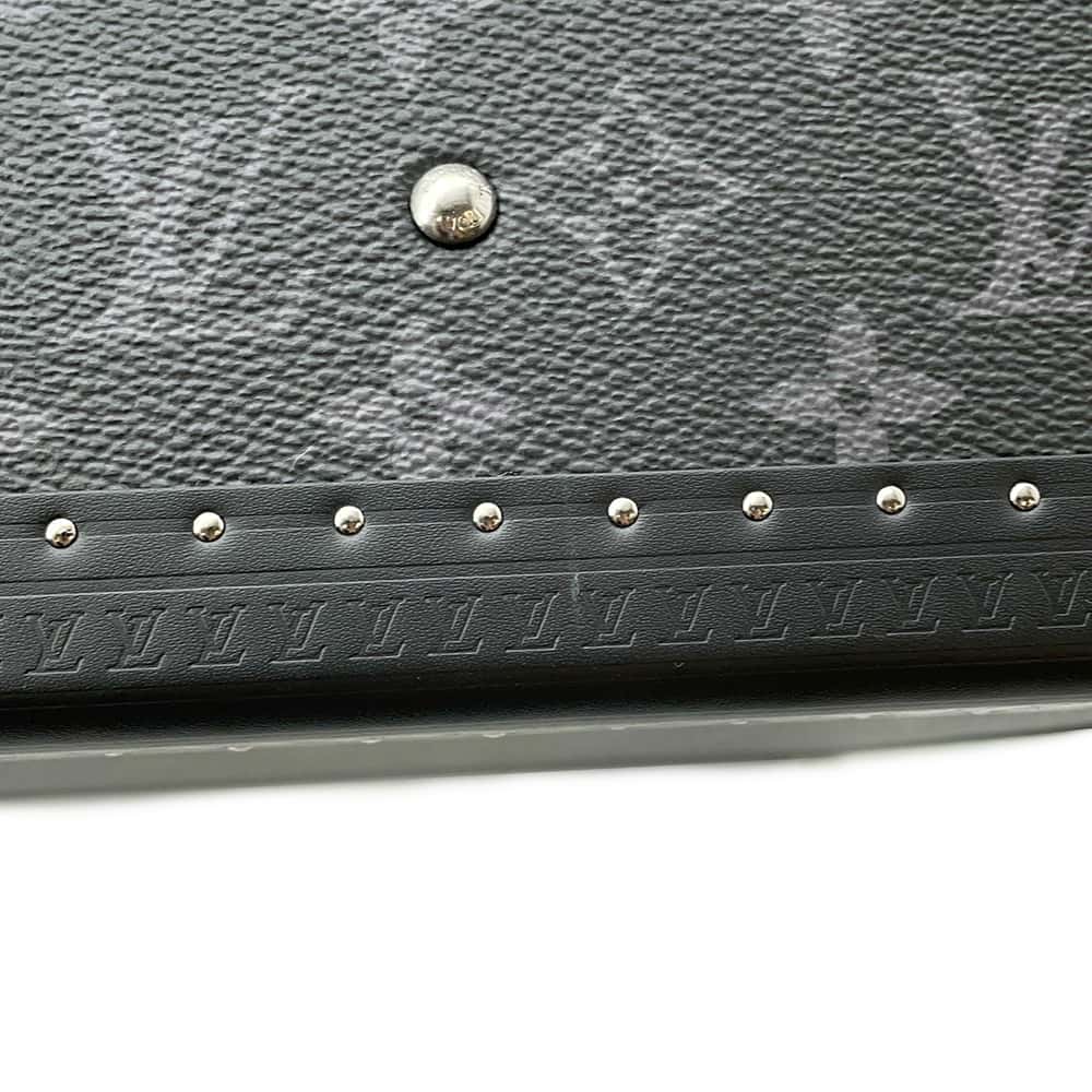 LOUIS VUITTON Alzer Noir Monogram Eclipse Size 55