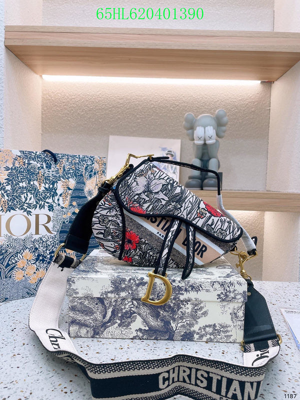 Christian Dior Luxury Bag - The Tote   464