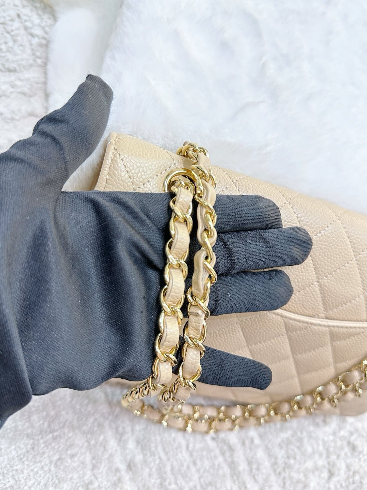 Chanel Classic Flap Medium Beige Clair GHW Caviar