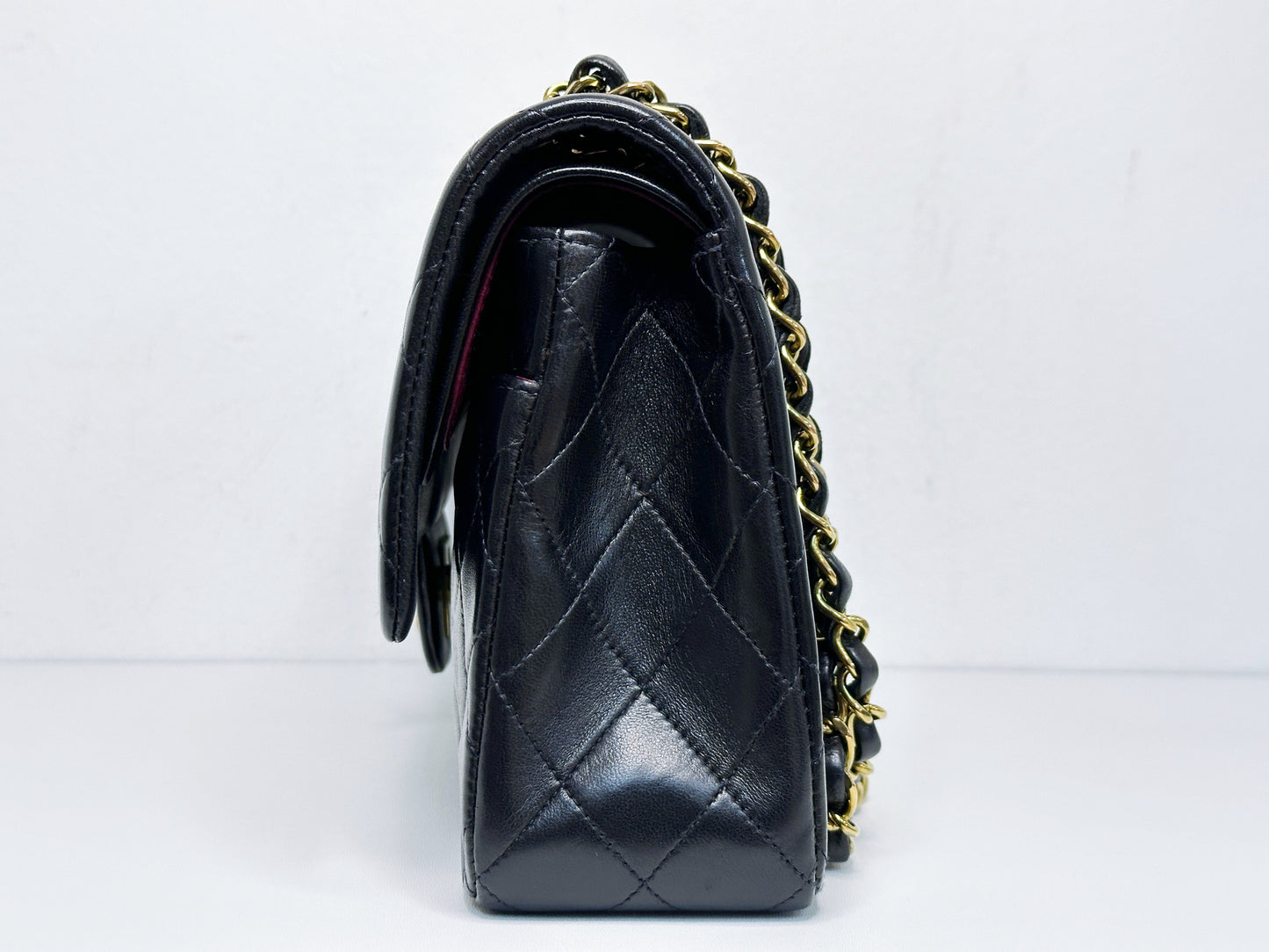 Chanel Vintage Black Quilted Lambskin Medium Classic Double Flap Bag 2843 holo card