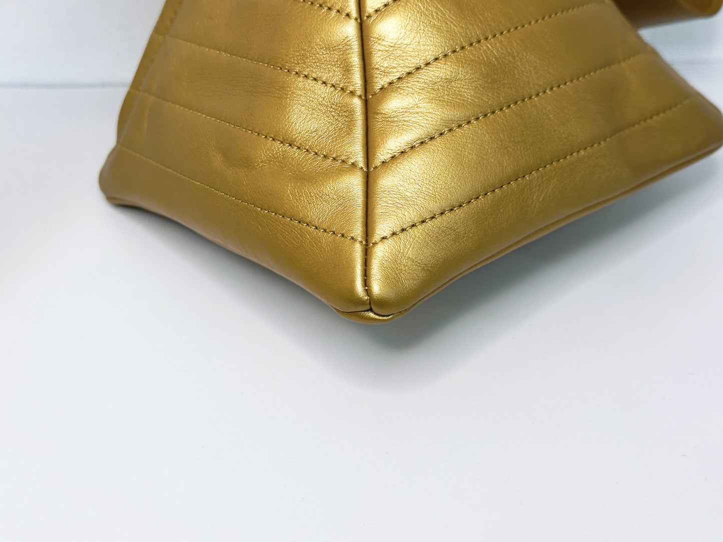 Chanel Gold Pyramid Leather Clutch Golden 2831 holo