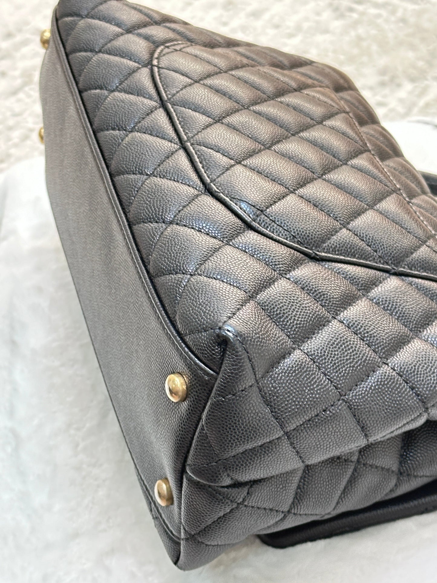 Chanel Coco Handle Cuir Matelasse Caviar Noir