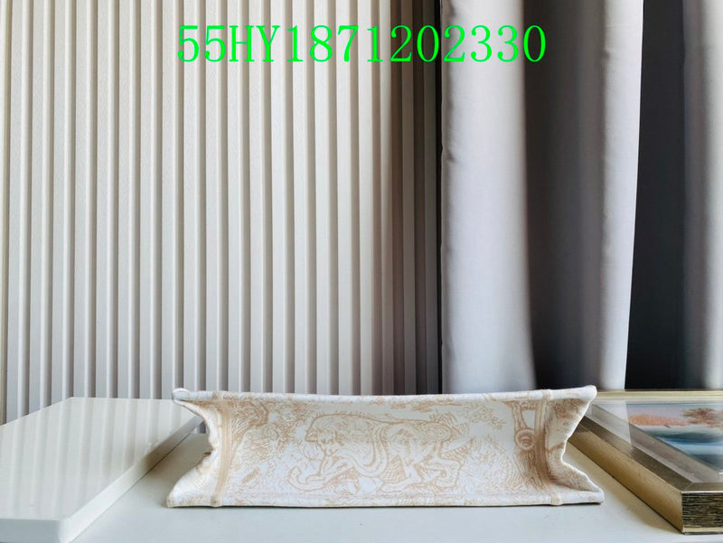 Christian Dior Luxury Bag - The Tote   321