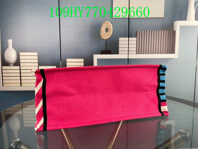 Christian Dior Luxury Bag - The Tote   298