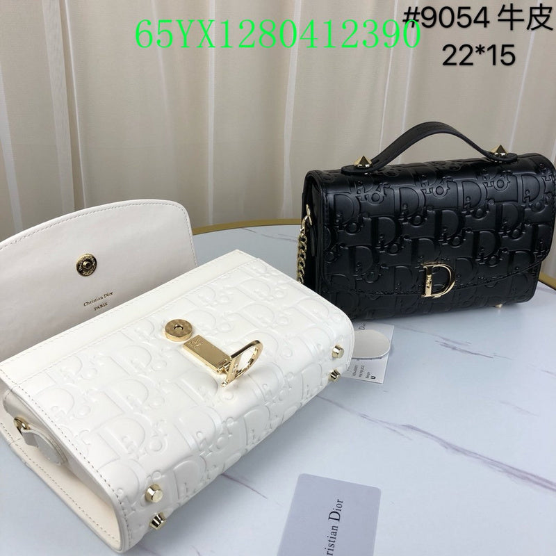 Christian Dior Luxury - The Tote   668