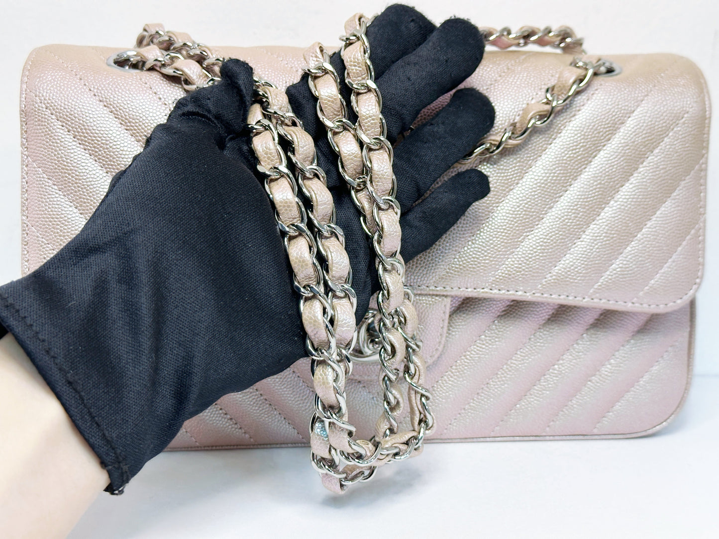 Chanel Medium Classic Chevron Caviar Double Flap Rose Gold SHW 24769 holo card
