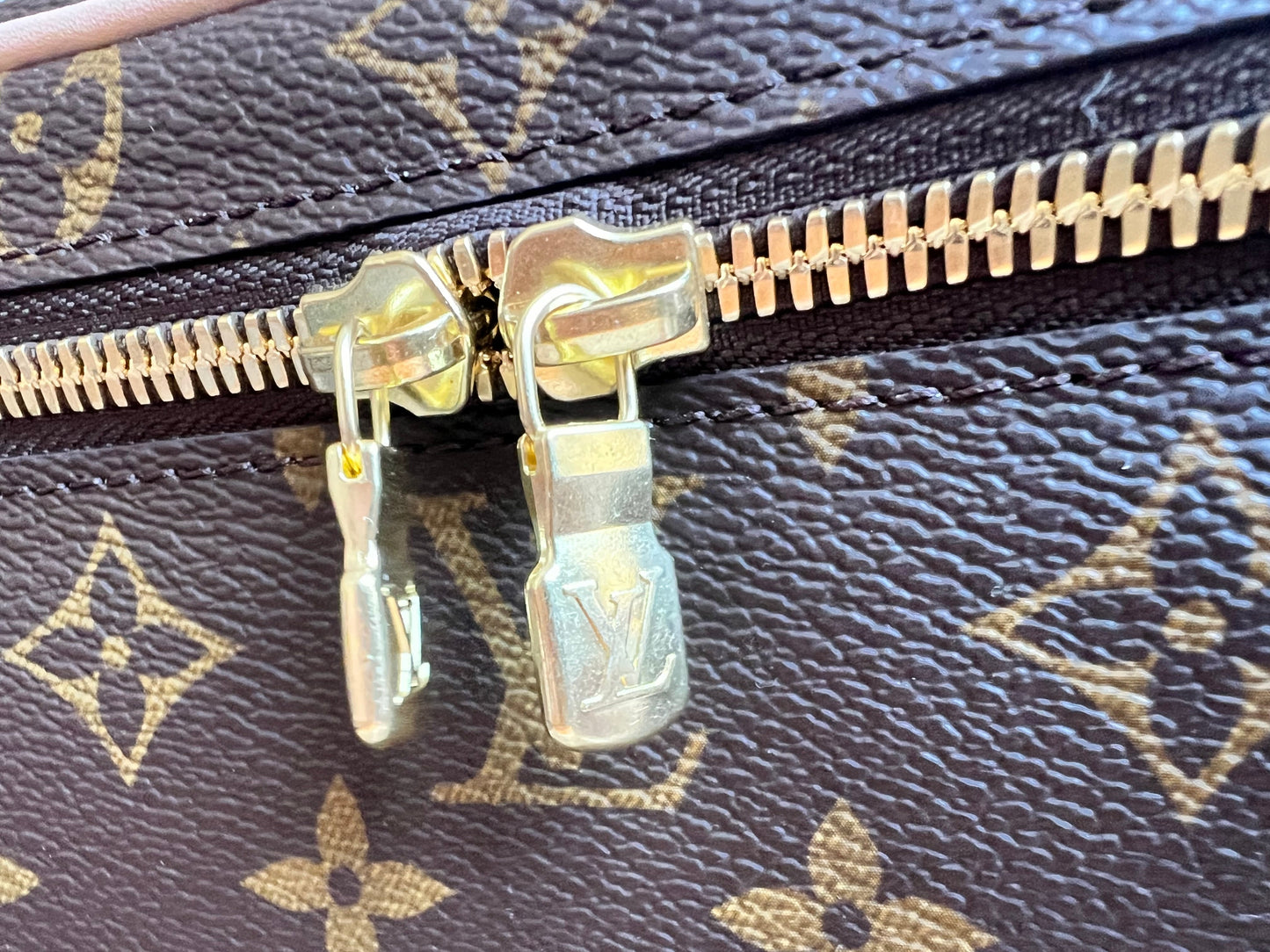 Louis Vuitton Nice BB Bag Vanity Case (RRP £940)