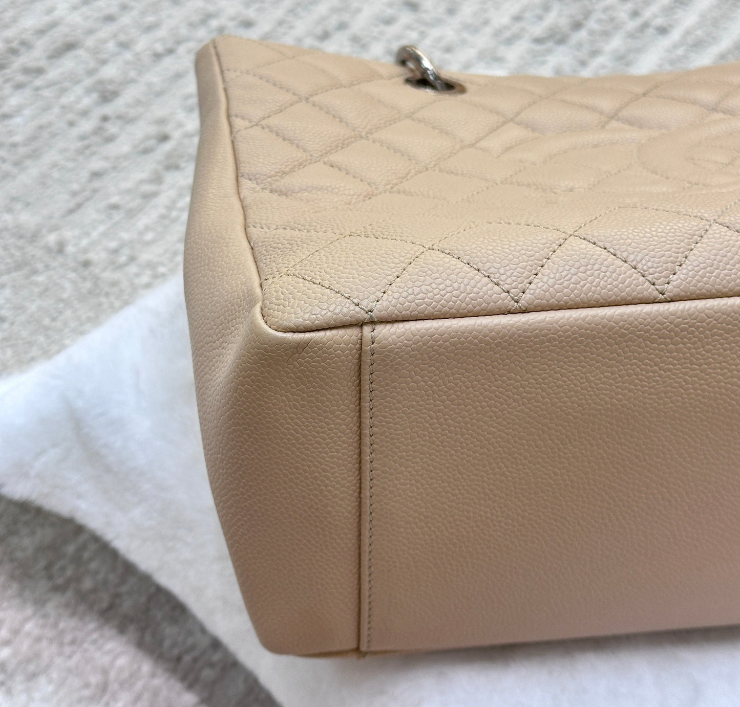 Chanel GST Beige Caviar Shw Bag