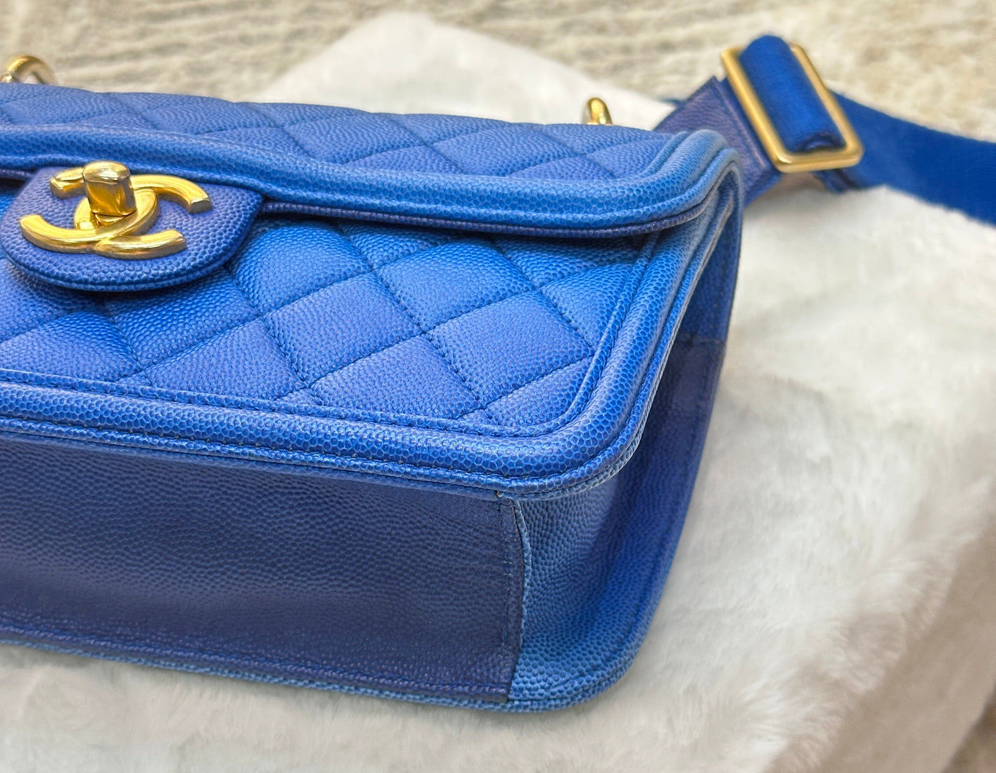 CHANEL Caviar Quilted Small Sunset On The Sea Flap Blue