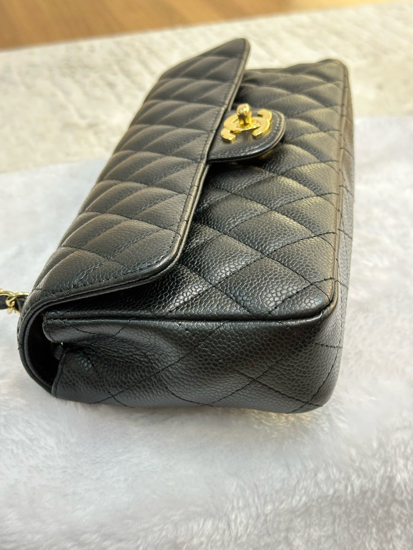 Chanel Caviar East West Flap Bag Black GHW holo 1304 db