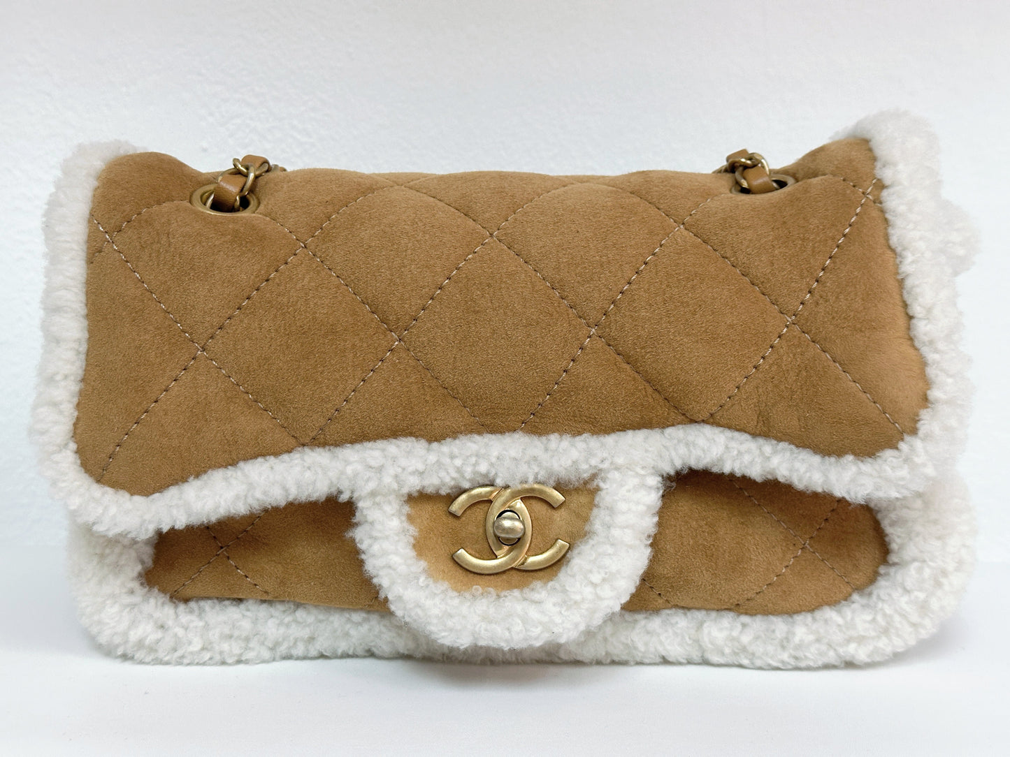 Chanel Medium Shearling Coco Neige Flap holo card 264