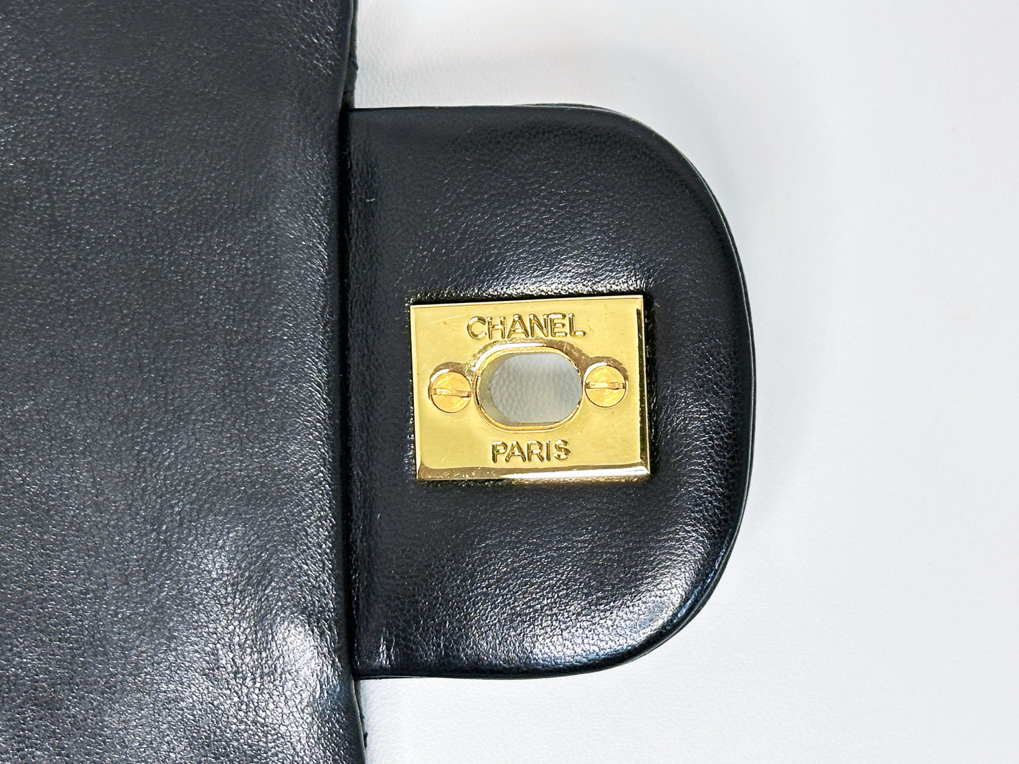 Chanel Vintage Black Quilted Lambskin Medium Classic Double Flap Bag 2843 holo card