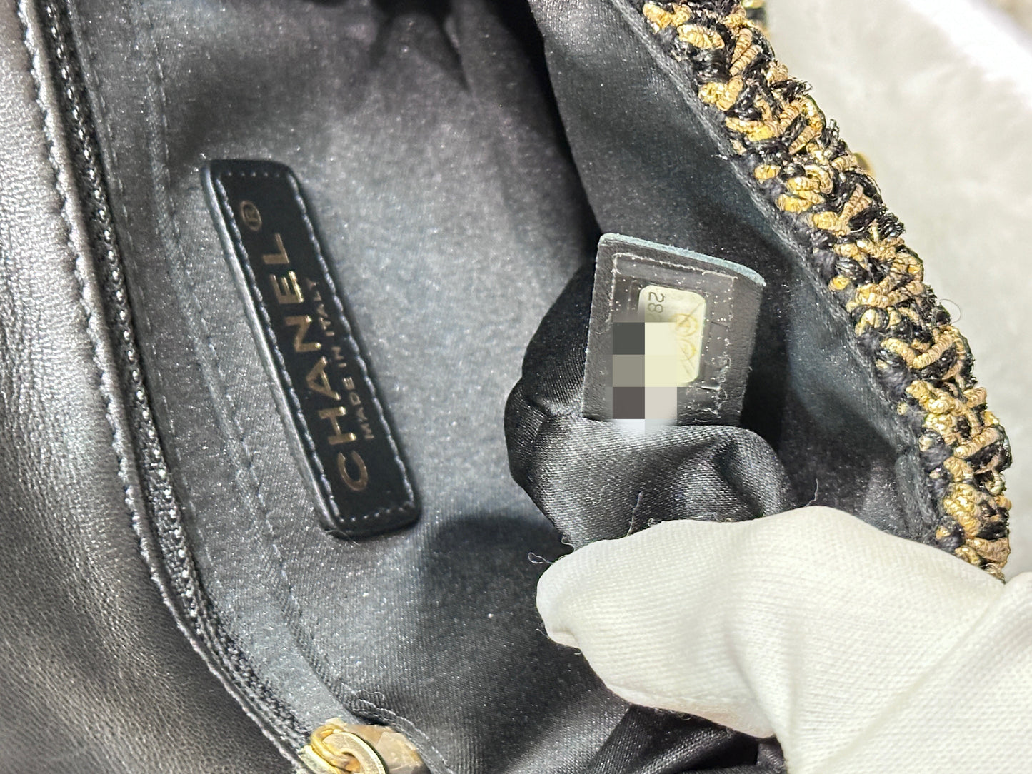 CHANEL Classic Flap Bag Mini Square