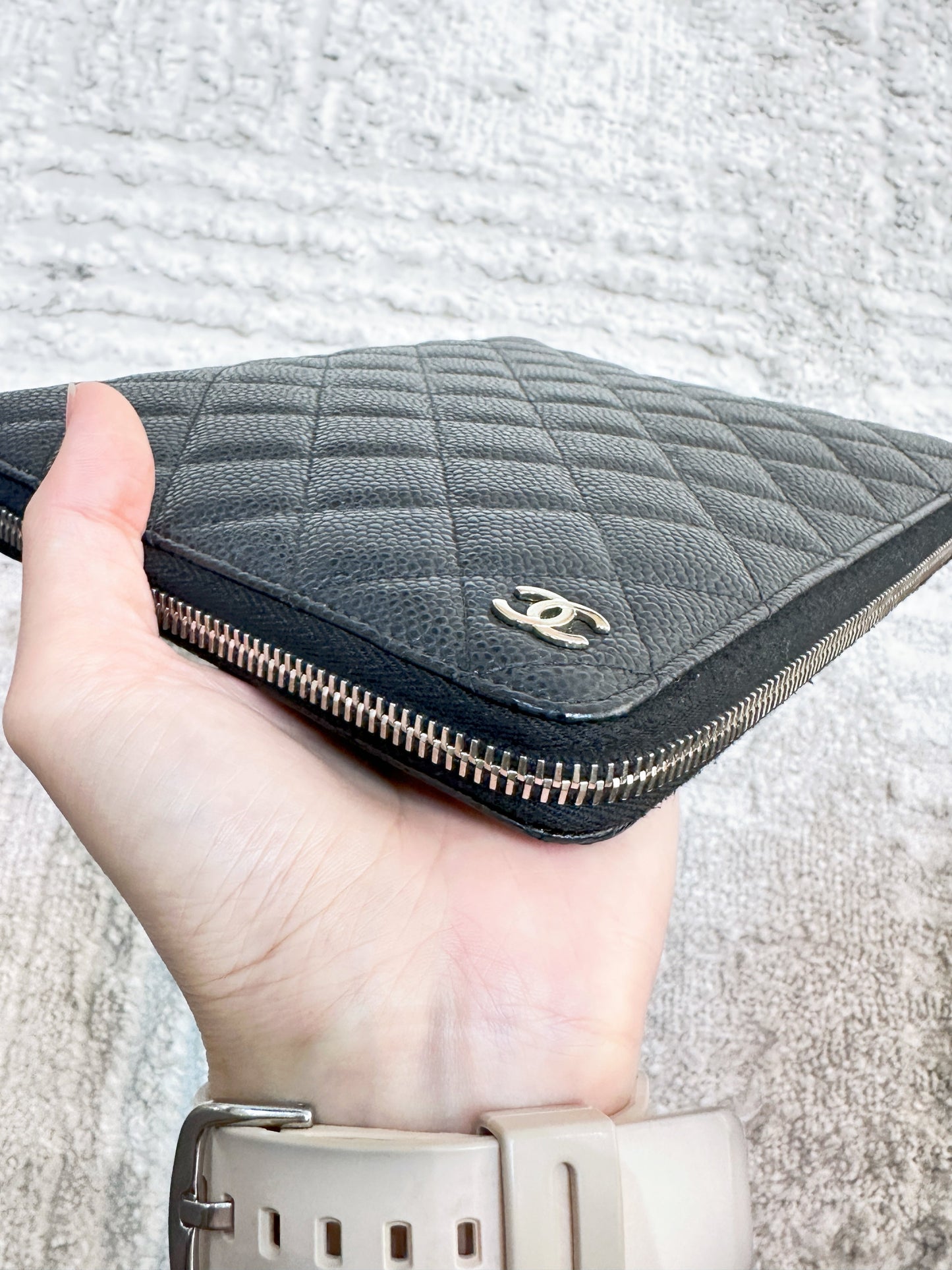 CHANEL Caviar Quilted Zip Around Notebook Agenda Cover Black