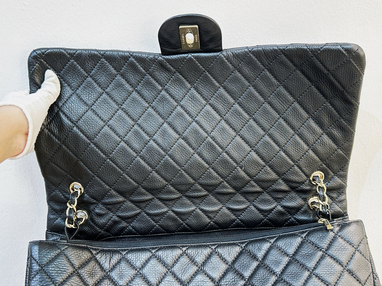 Chanel 2017 Calfskin Quilted XXL Travel Flap shoulder bag Black GHW 2382 holo card