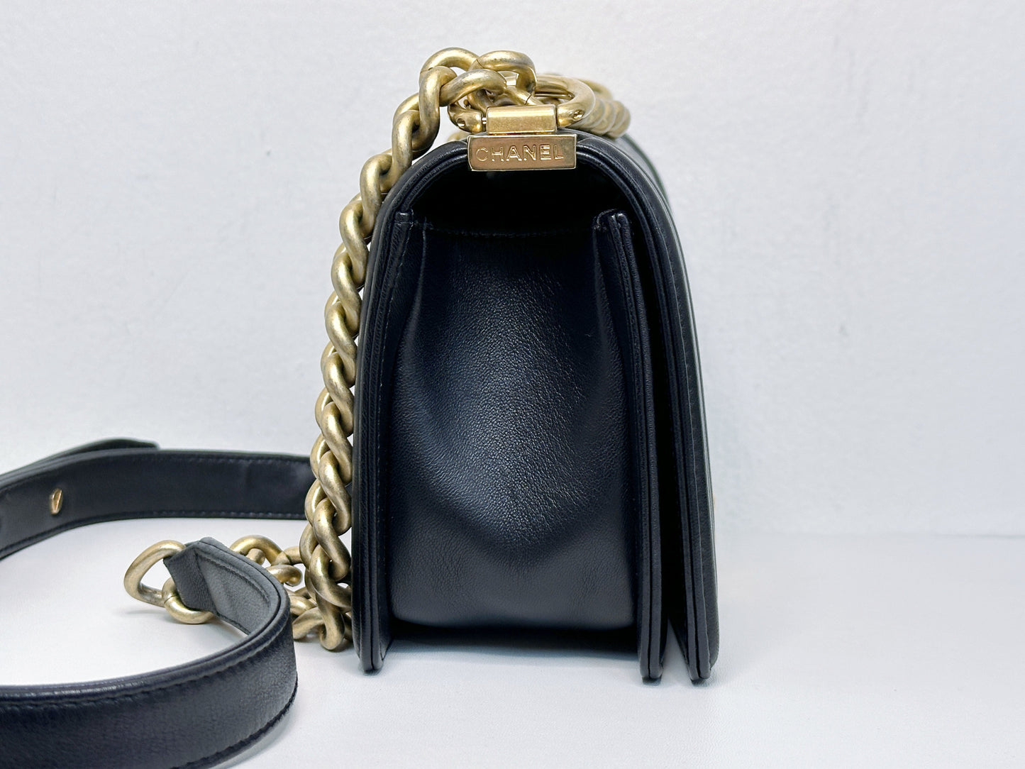 CHANEL SMALL BOY BAG CAVIAR BLACK GHW 2457 holo card