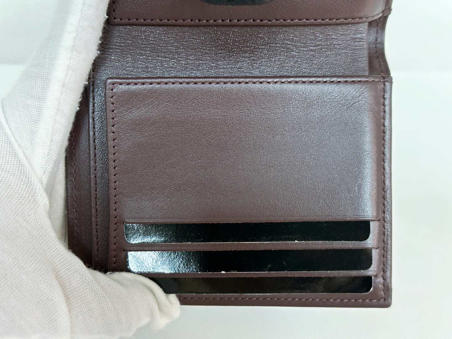 CHANEL CLASSIC TRIFOLD COMPACT IN BLACK CAVIAR WALLET GHW UPKJ holo