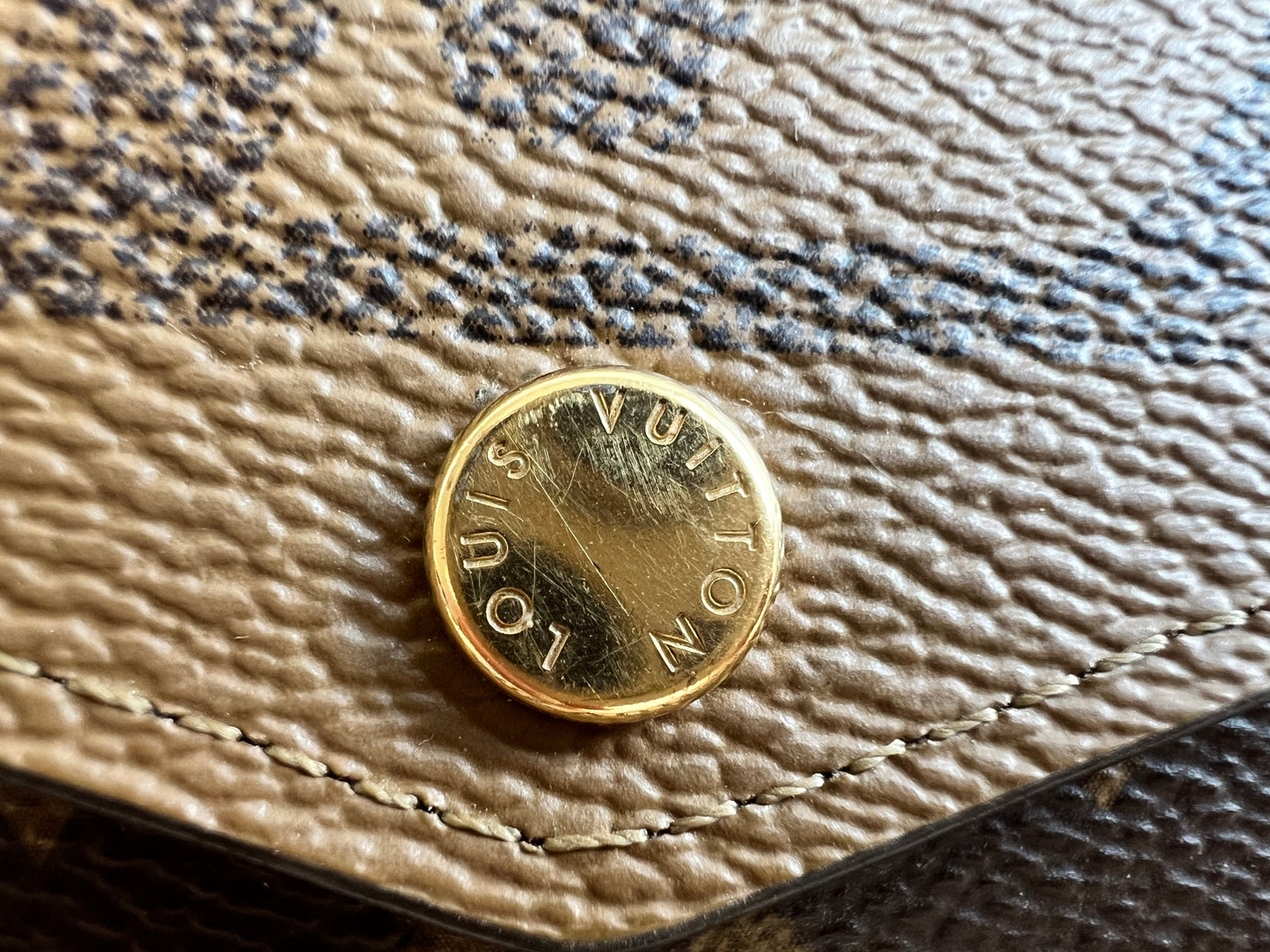 Louis Vuitton Sarah Wallet in reverse Monogram and Brown (RRP £550)