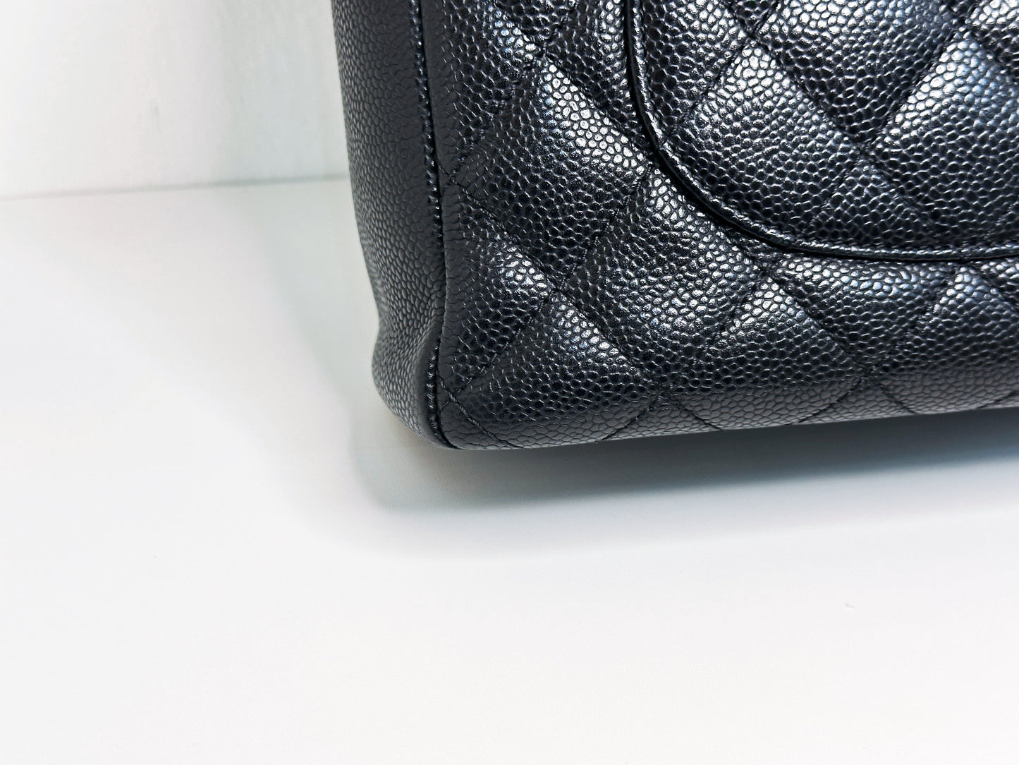Chanel Caviar Quilted Petit Shopping Tote PST Black 1506 holo card