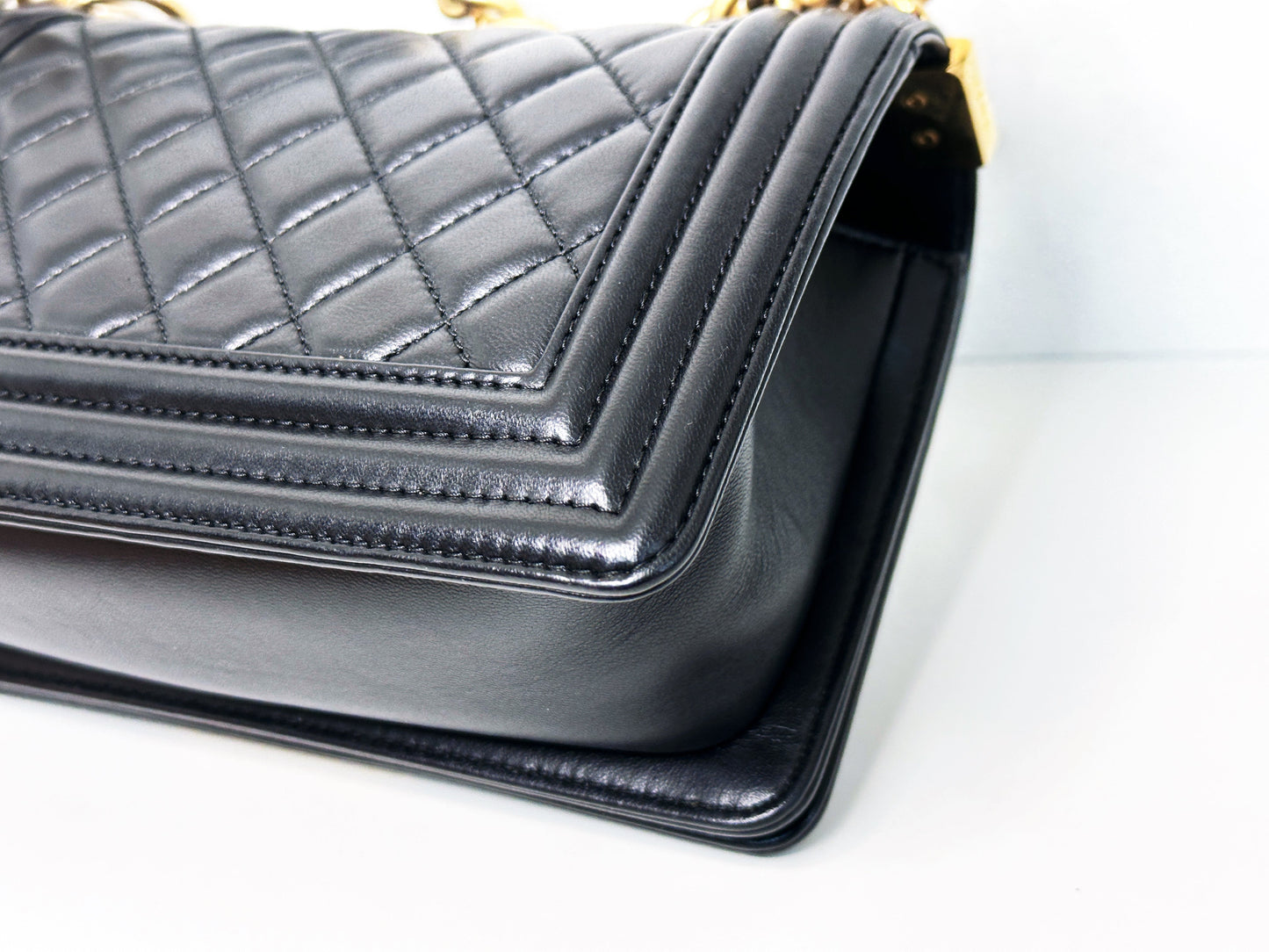 CHANEL SMALL BOY BAG CAVIAR BLACK GHW 2457 holo card