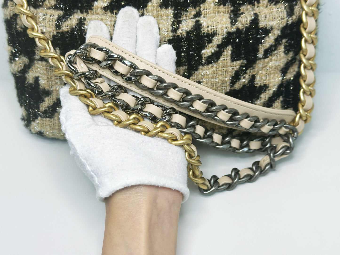 CHANEL 19K HOUNDSTOOTH TWEED 19 Small BEIGE/BLACK 2877 holo card