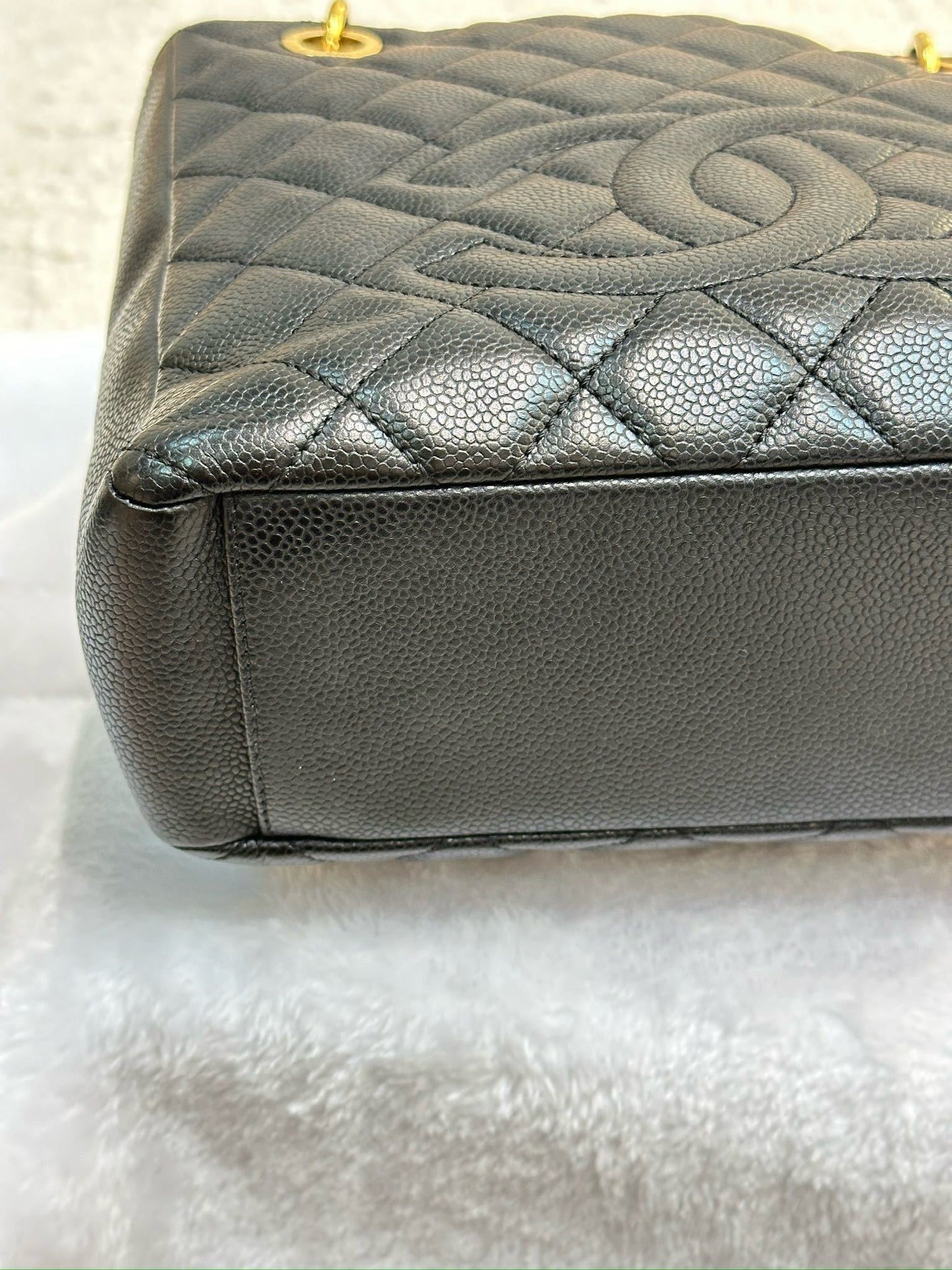 Chanel Caviar Quilted Petit Shopping Tote PST Black