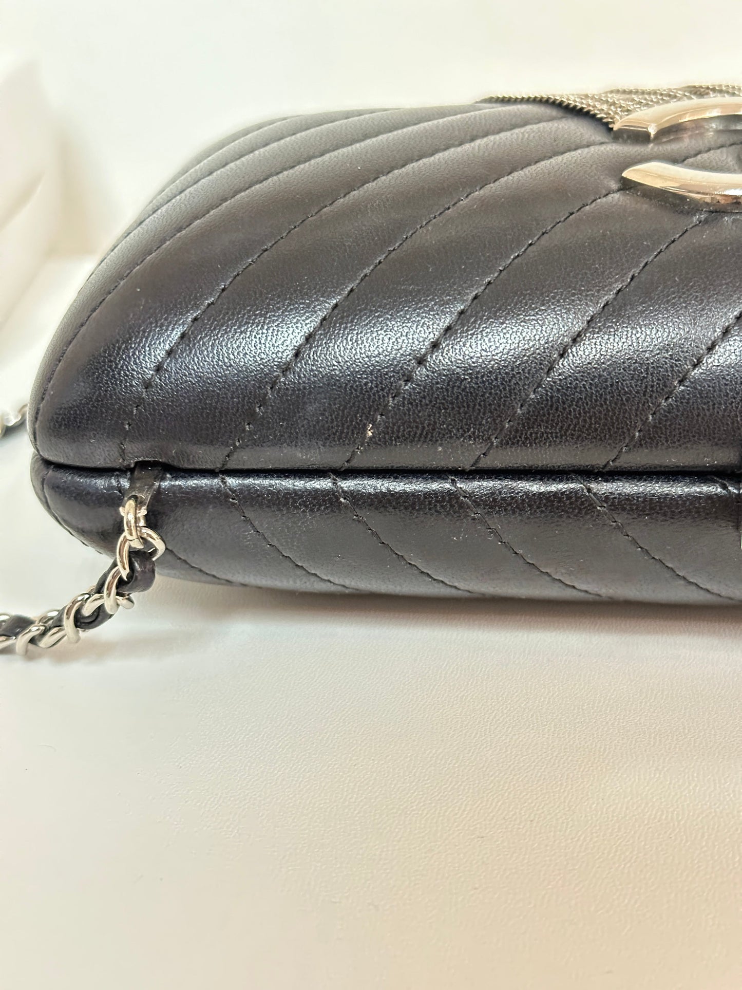 Chanel Chevron Metallic Fringe Clutch 2572 holo card